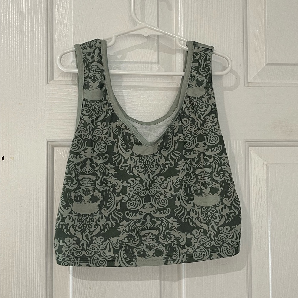 Green skull tank top